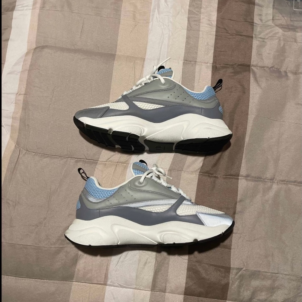 Dior Men’s B22 White & Blue